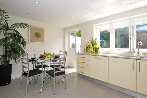 5 bedroom terraced house to rent, Cliveden Place, Belgravia, SW1W