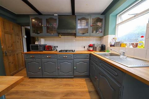 3 bedroom semi-detached house for sale, The Kiln, Burgess Hill