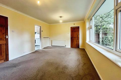 2 bedroom flat for sale, Holmwood Court, Holmwood Road, Didsbury, Manchester, M20