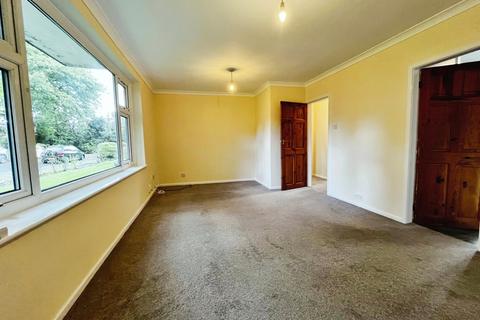 2 bedroom flat for sale, Holmwood Court, Holmwood Road, Didsbury, Manchester, M20