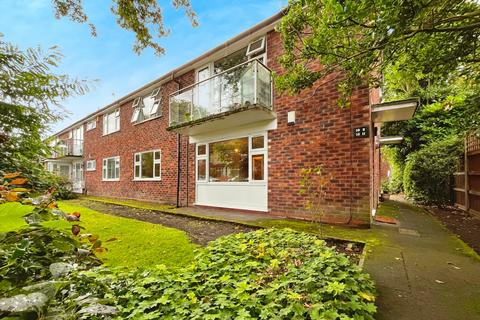 2 bedroom flat for sale, Holmwood Court, Holmwood Road, Didsbury, Manchester, M20