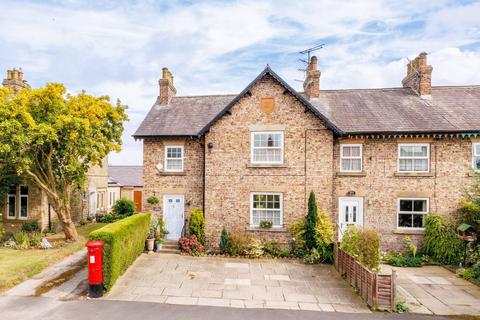 3 bedroom end of terrace house for sale, Main Street, Kirby Misperton, Malton