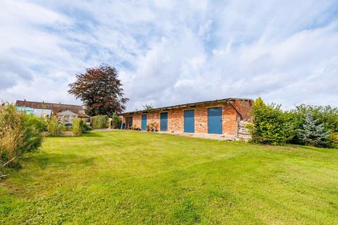 3 bedroom end of terrace house for sale, Main Street, Kirby Misperton, Malton