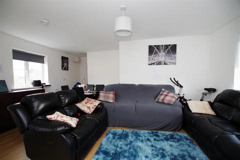 2 bedroom coach house for sale, Arabian Avenue, Swindon SN5