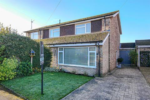 3 bedroom semi-detached house for sale, Offas Close, Benson OX10