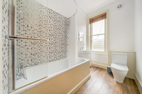75b Gascony Avenue, London, NW6 4ND