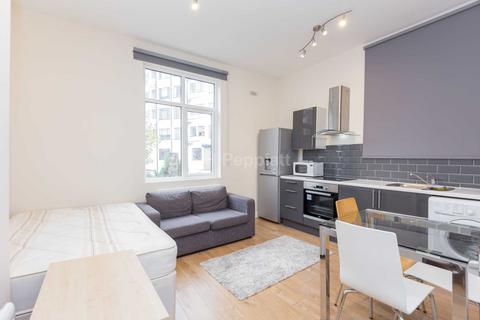 Studio to rent, Royal College Street, Camden Town, NW1