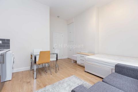 Studio to rent, Royal College Street, Camden Town, NW1