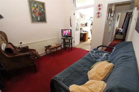 1 bedroom apartment for sale, St. Catherines Road, Littlehampton, BN17