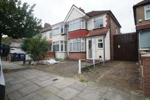 4 bedroom semi-detached house to rent, Coniston Avenue, UB68EG