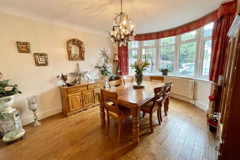 4 bedroom detached house for sale, Dovehouse Lane, Solihull