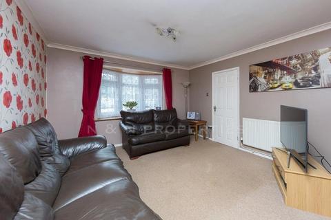 3 bedroom detached house to rent, Audley Way, Basildon, Basildon