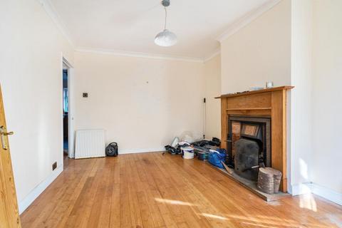 3 bedroom end of terrace house for sale, Banbury,  Oxfordshire,  OX16