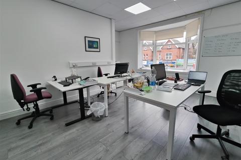 Office to rent, Bury New Road, Prestwich, Manchester