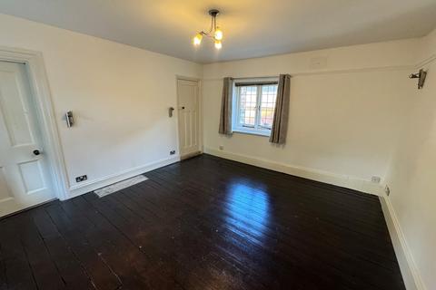 2 bedroom maisonette to rent, Talbot Avenue, Bournemouth, BH3