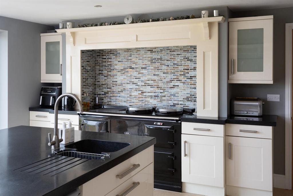 Kitchen Breakfast Room