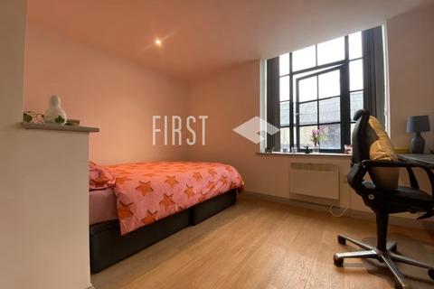 Studio to rent, Percy Road, Leicester LE2