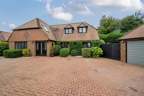 4 bedroom detached house for sale, Homestead View, The Street, Borden, Sittingbourne, ME9