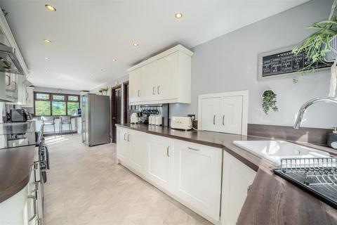 3 bedroom detached house for sale, Northmoor House, Martins Lane, Old Tupton