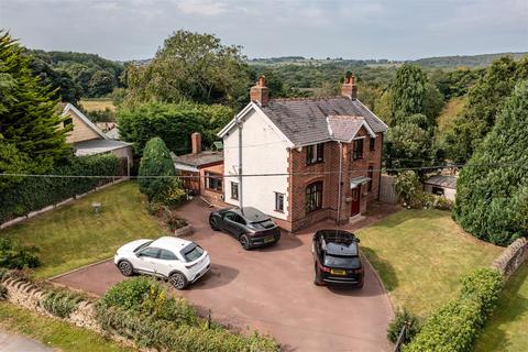 3 bedroom detached house for sale, Northmoor House, Martins Lane, Old Tupton