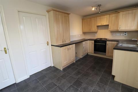 3 bedroom terraced house to rent, Sandholme, Market Weighton