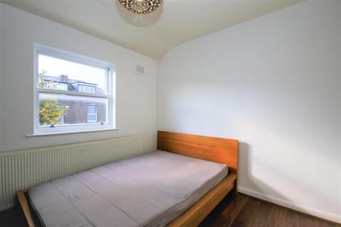 2 bedroom flat to rent, Wilberforce Road, London N4