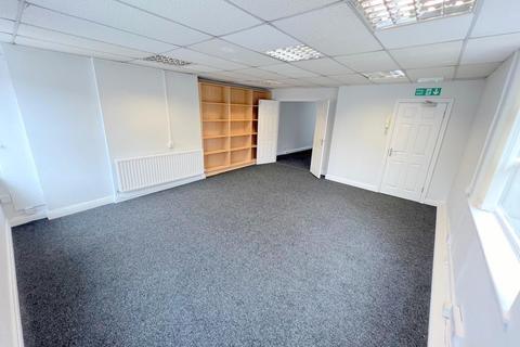 Property to rent, Bury, Bury BL9