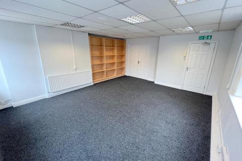 Property to rent, Bury, Bury BL9