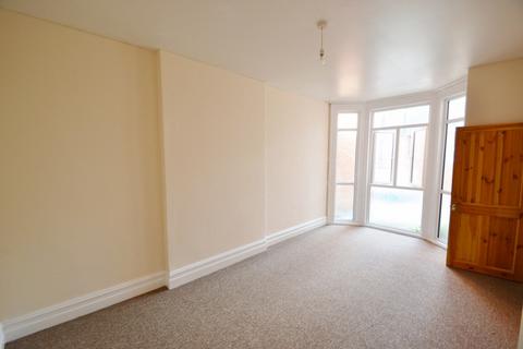 2 bedroom flat to rent, Swanage