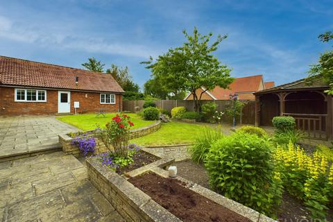 4 bedroom bungalow for sale, Blackhorse Close, Watton, IP25