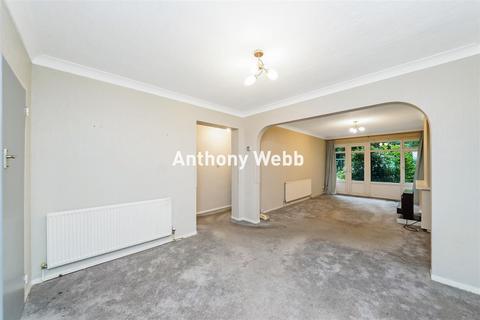 2 bedroom flat for sale, Ellington Court, High Street, Southgate