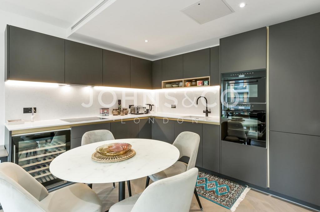Apartment in London - View 3