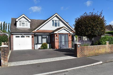 4 bedroom detached house for sale, Hampton Drive, Ringwood, BH24