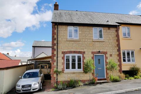 3 bedroom semi-detached house for sale, Andrews Way, Calne