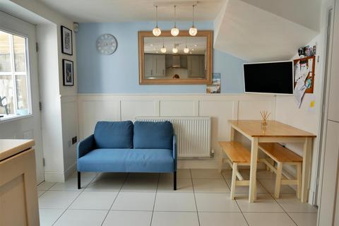 1 Andrews Way, Calne, SN11 0FX