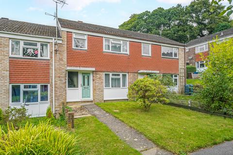 12 Lower Hanger, Haslemere, GU27 1LU