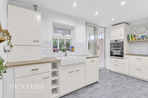 19 Irving Street, Oldham, OL8 4RQ