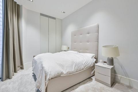 2 bedroom flat for sale, Warwick Court, Holborn, London, WC1R