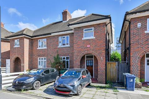 4 bedroom flat to rent, Marble Close, Acton, London, W3