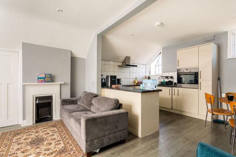 3 bedroom maisonette for sale, Coombe Road, Brighton