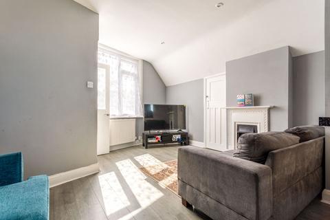 3 bedroom maisonette for sale, Coombe Road, Brighton