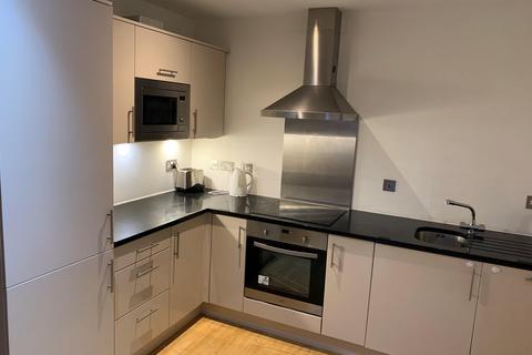 2 bedroom flat to rent, One Brewery Wharf, Leeds, UK, LS10