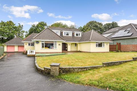 4 bedroom detached bungalow for sale, Upton Crescent, Southampton SO16