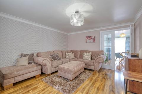 3 bedroom end of terrace house for sale, Britannia Close, Smallwood, Redditch B98 7BN