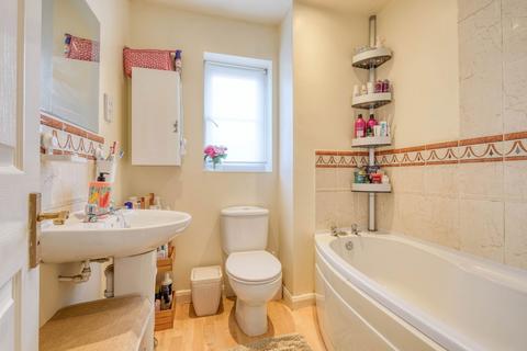 16 Britannia Close, Redditch, B98 7BN
