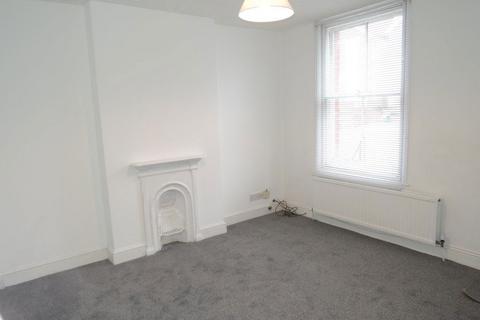 3 bedroom house to rent, COLCHESTER