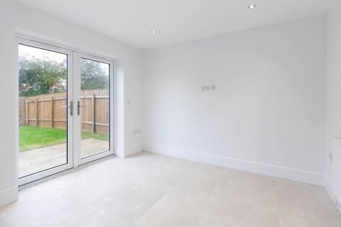 5 bedroom detached house for sale, Clifford Park, Market Weighton, York, East Yorkshire, YO43 3FZ