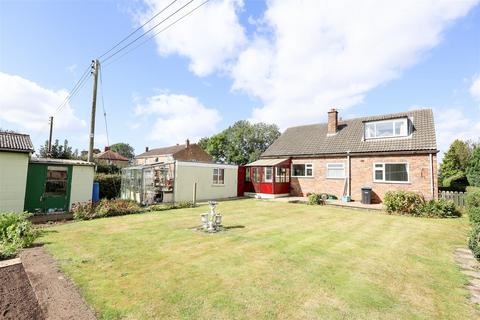 4 bedroom detached bungalow for sale, Station Road, Thirsk