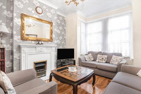 4 bedroom terraced house for sale, Milton Avenue, London, E6