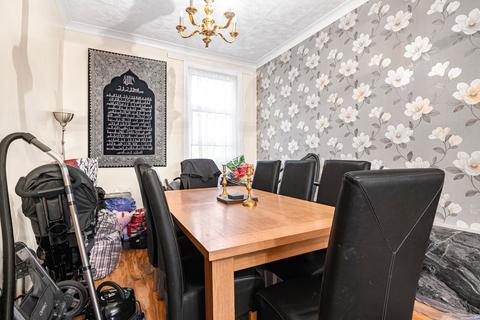 4 bedroom terraced house for sale, Milton Avenue, East Ham, London, E6